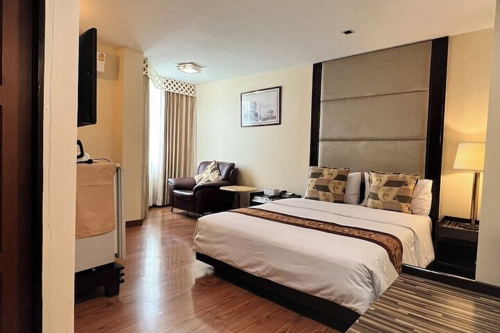 Room 13 of 31