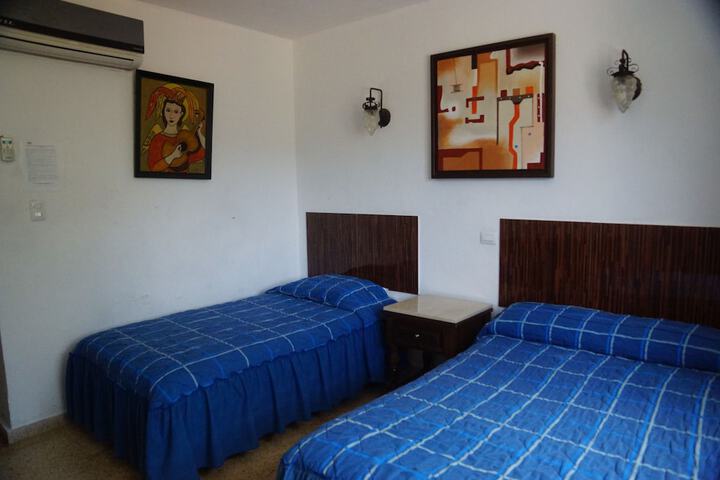 Room 12 of 66