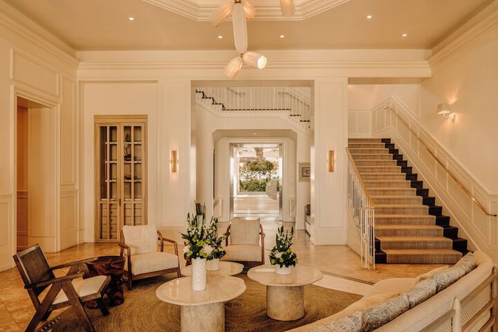 Hotel Lobby
