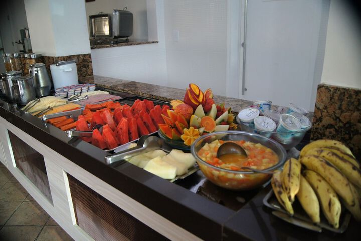 Dining 59 of 87