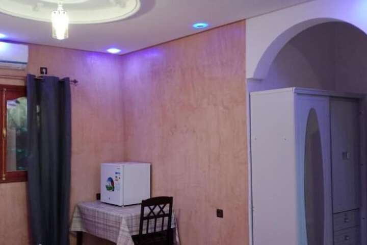 Room 18 of 48