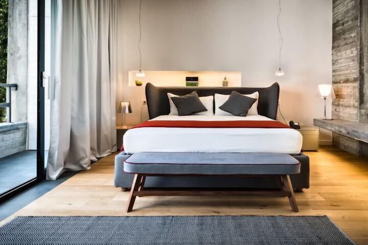Room 10 of 53