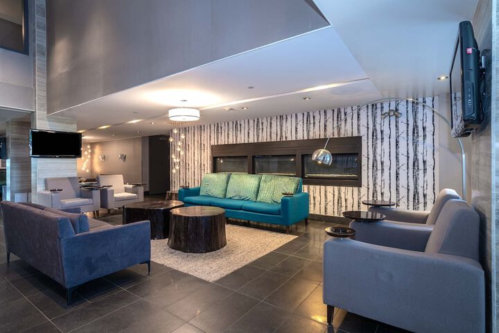 Guest Lobby