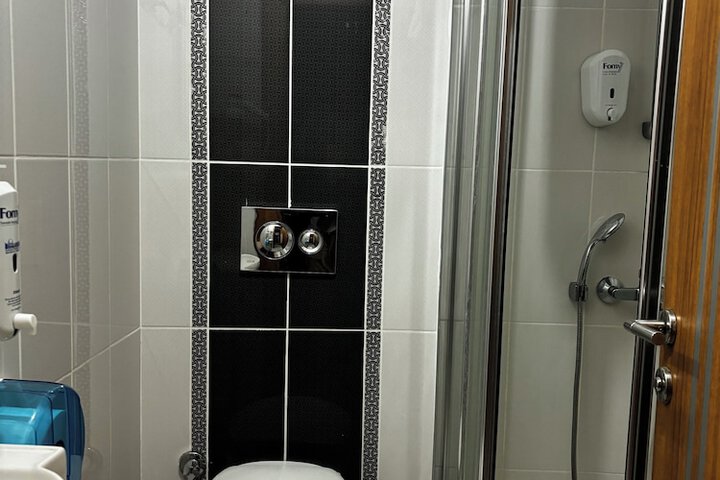 Room 15 of 23
