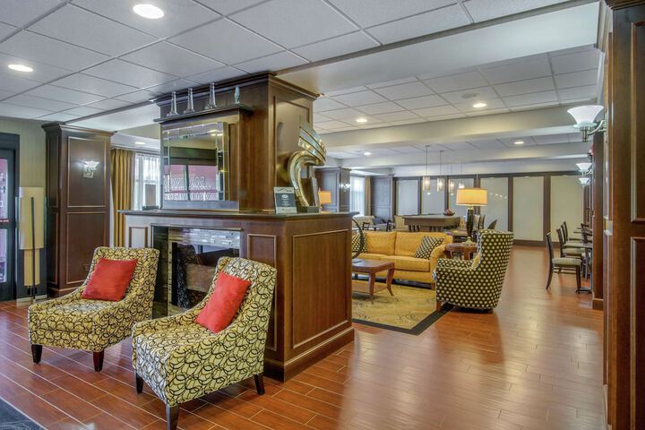 Guest Lobby