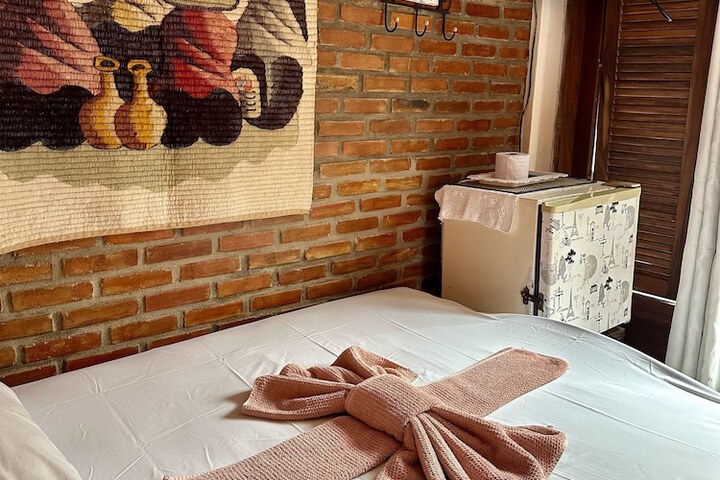 Room 3 of 47