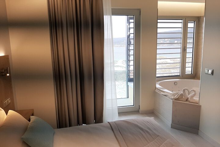 Room 5 of 30