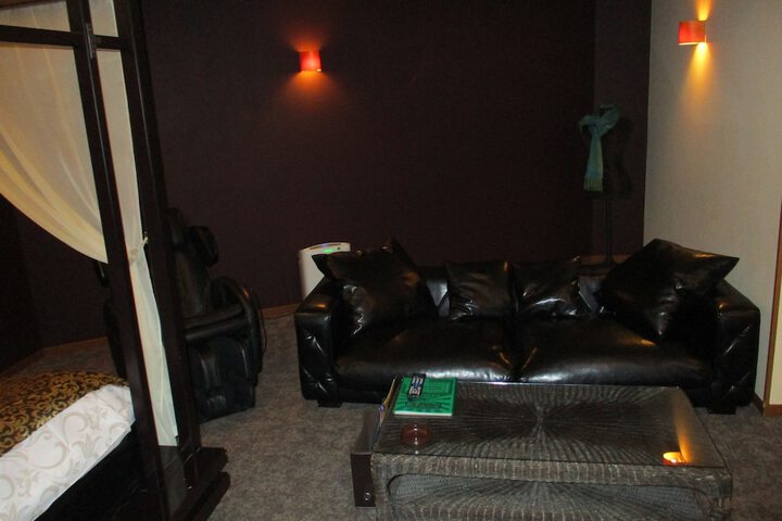 Room 8 of 47