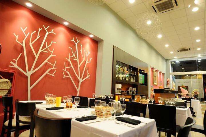 Dining Photos