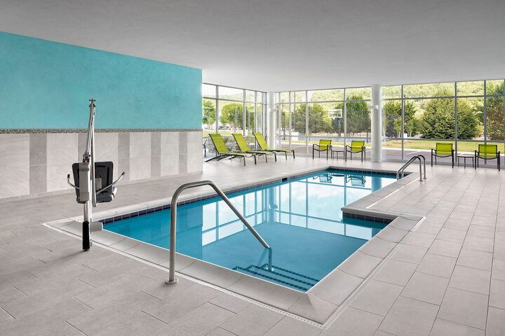 Pool 22 of 35