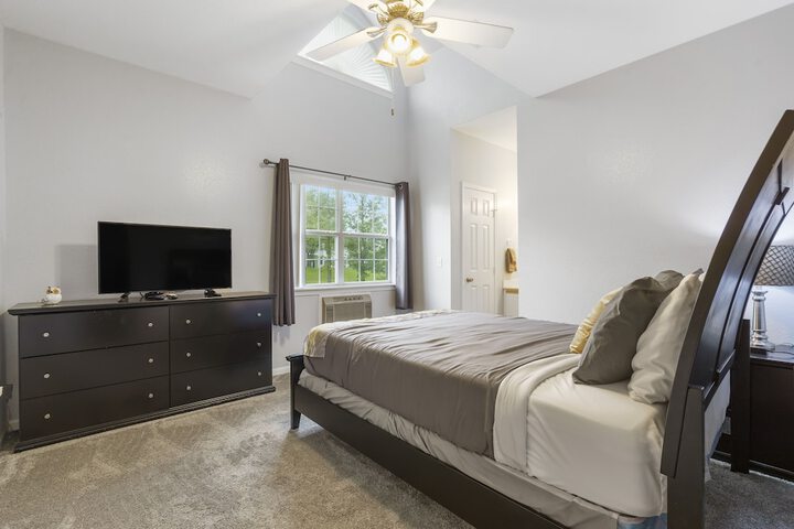 Room 5 of 23