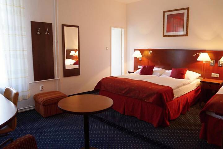 Room 9 of 55