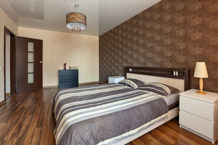 Room 13 of 37