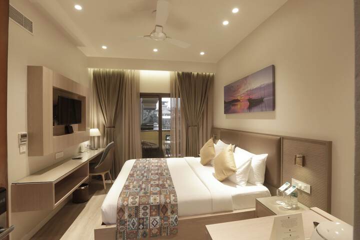 Room 16 of 118