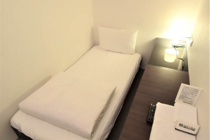 Room 14 of 44