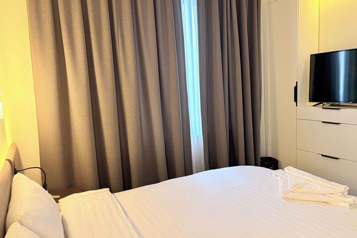 Room 18 of 30