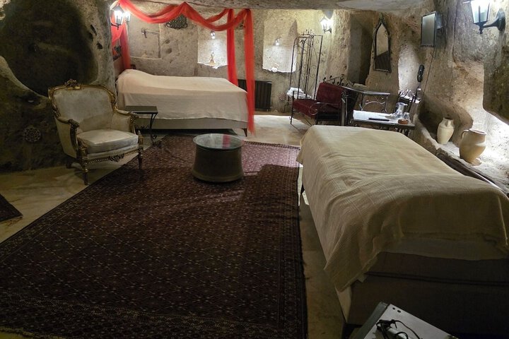 Room 202 of 578