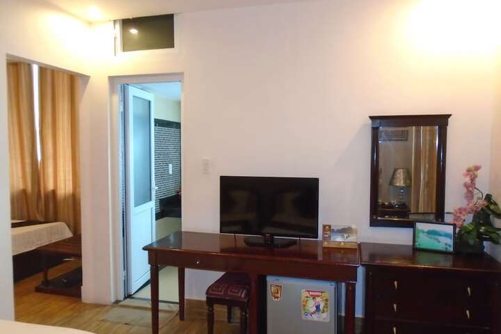 Room 18 of 25