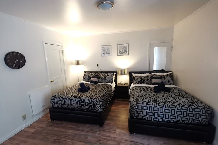 Room 9 of 38