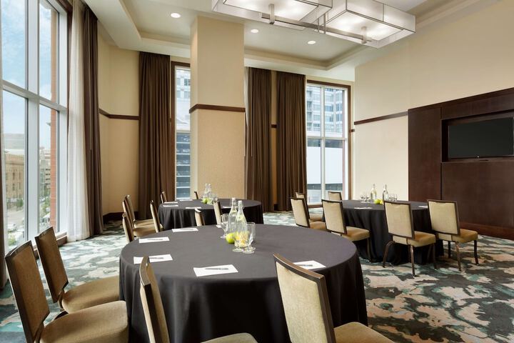 Meeting facility