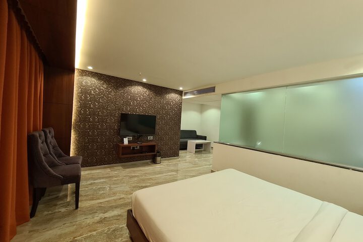 Room 9 of 58