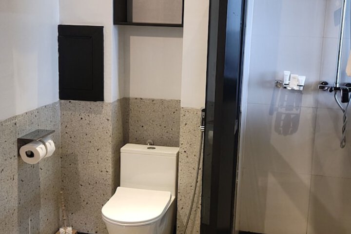 Room 95 of 121