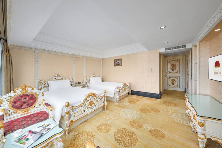 Room 7 of 91