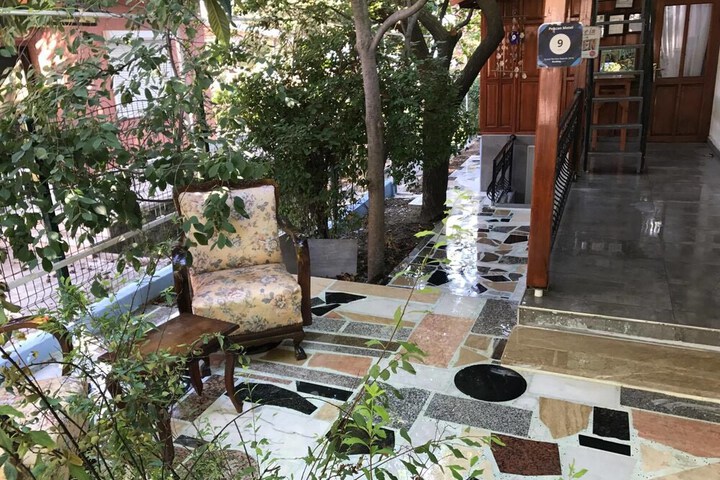 Terrace/Patio 9 of 37