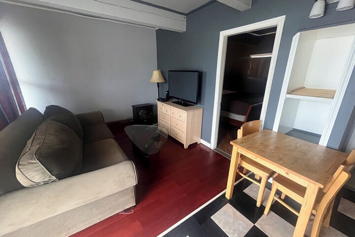 Room 16 of 45
