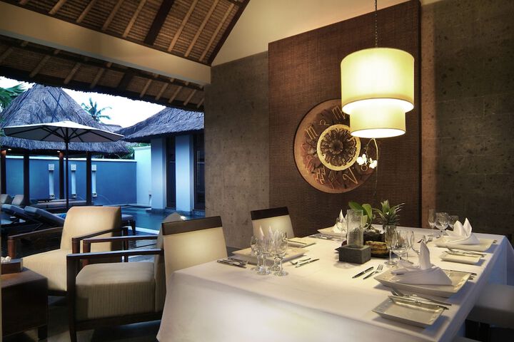 Dining Photos