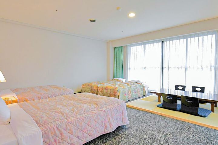 Room 15 of 126