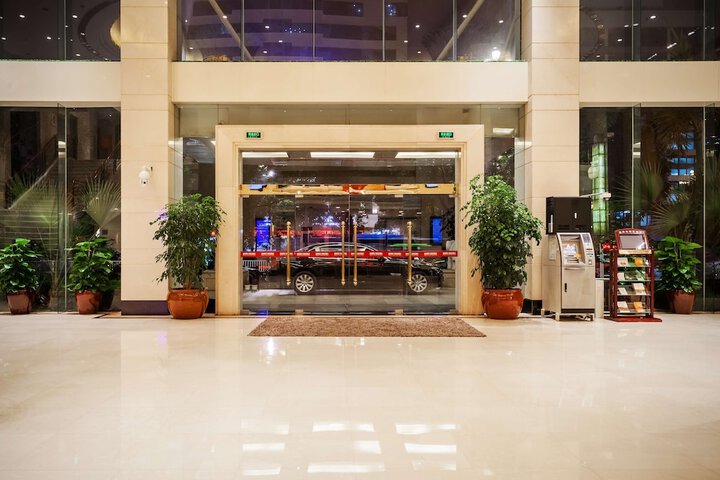 Guest Lobby