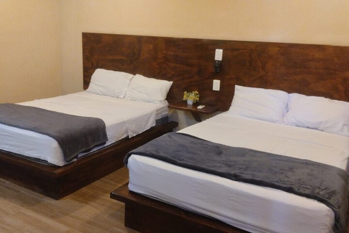 Room 6 of 29