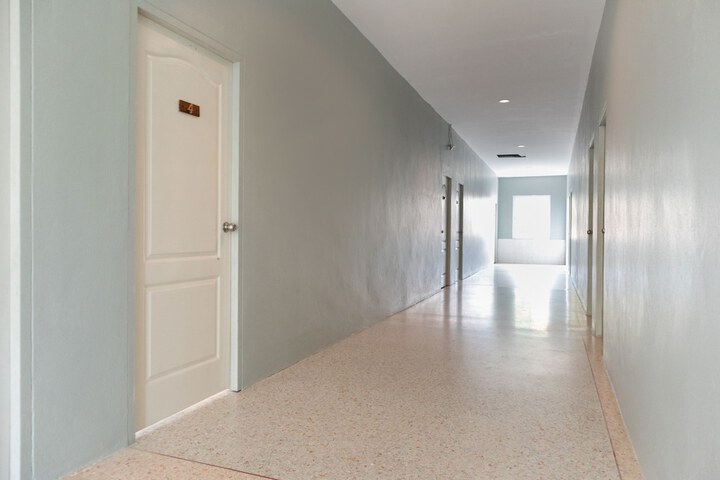 Ballroom/Hall 24 of 37