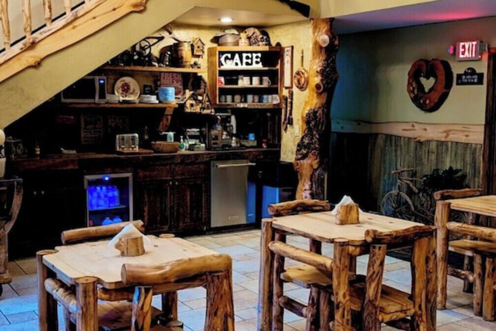 Hotel Interior 20 of 100