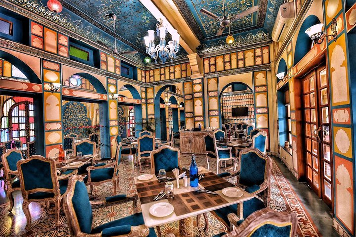 Dining 44 of 59