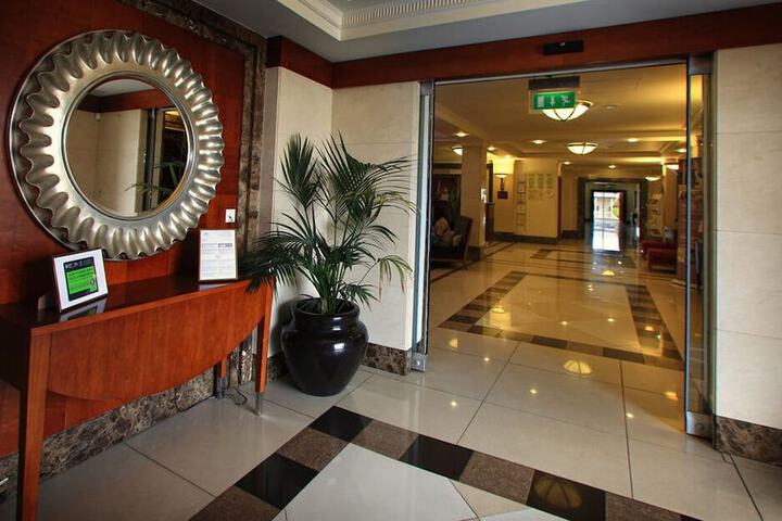 Guest Lobby