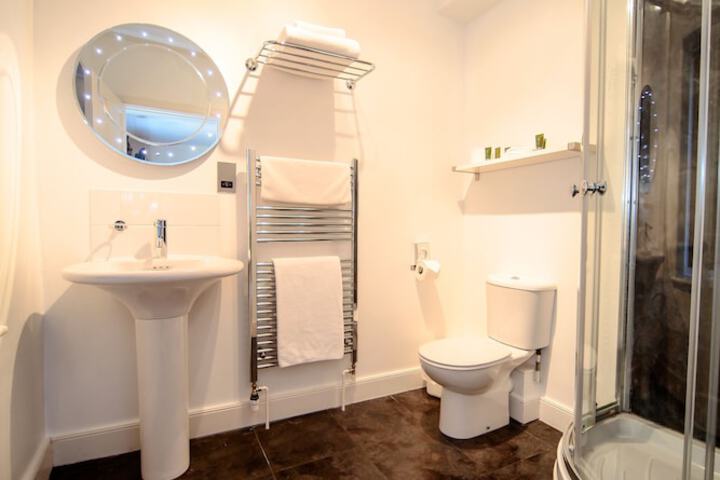 Clean Restrooms