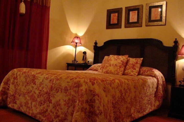 Room 11 of 36