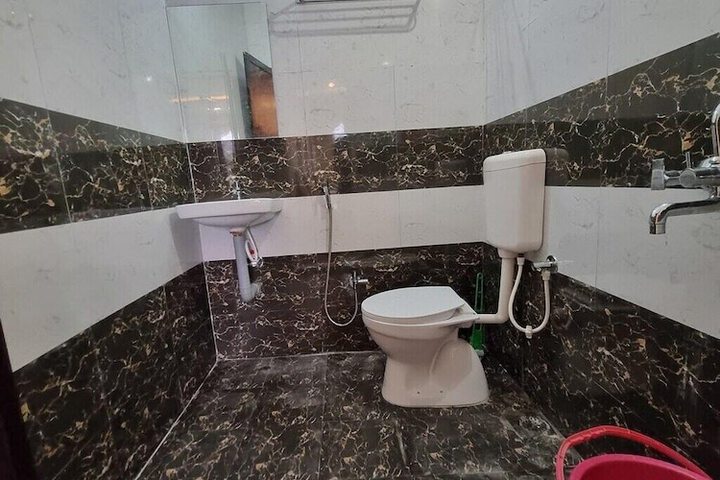 Room 16 of 20
