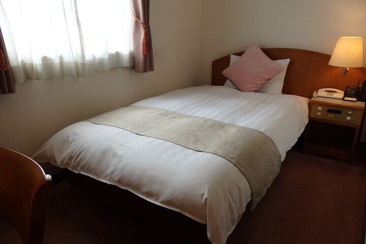 Room 6 of 29