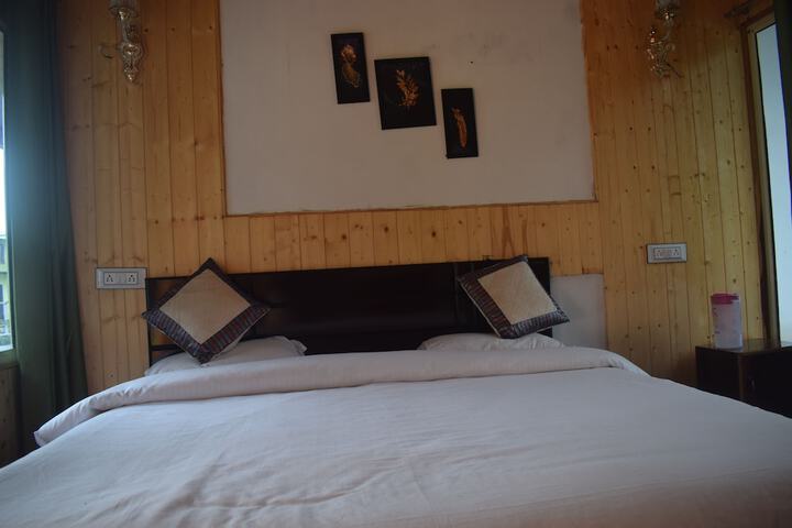 Room 22 of 70