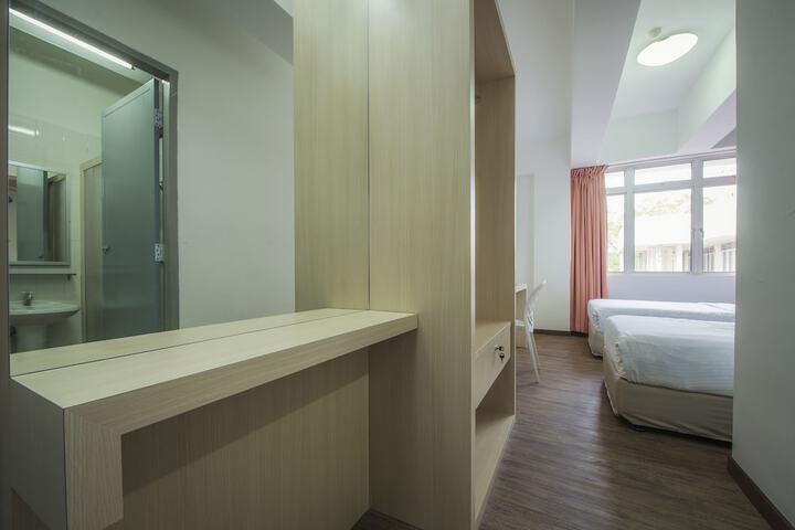 Room 8 of 52