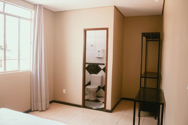 Room 13 of 20