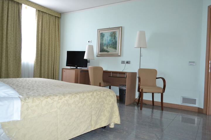 Room 20 of 91