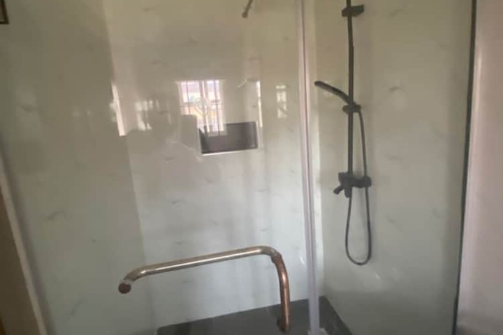 Room 9 of 20