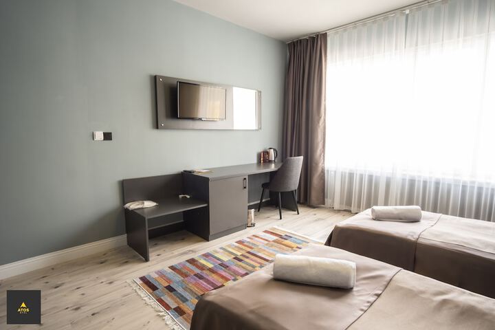 Room 9 of 31