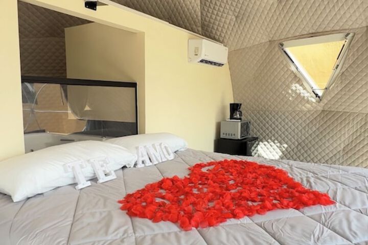 Room 5 of 77