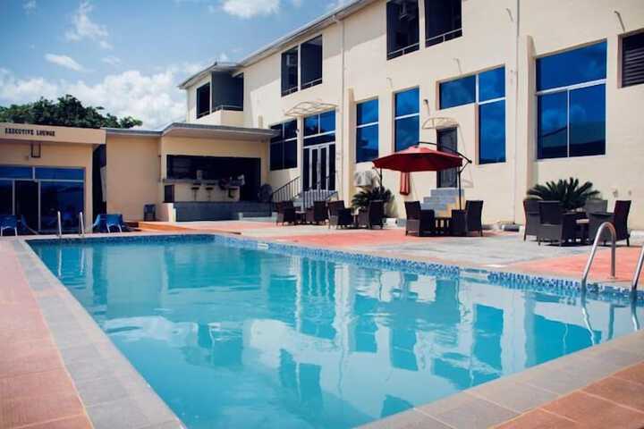 Pool 18 of 52