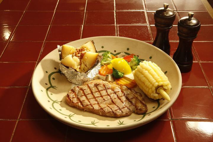 Dining 129 of 175